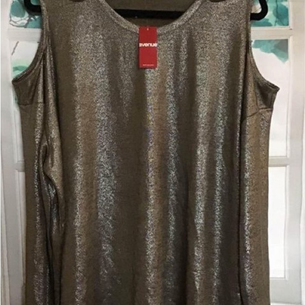 Women’s Plus Size 3X Top Asymmetric Cold Shoulder Top Sparkly